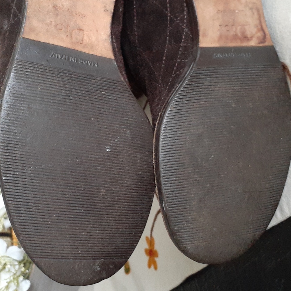 CHRISTIAN DIOR SUEDE BOOTS - Picture 9 of 15